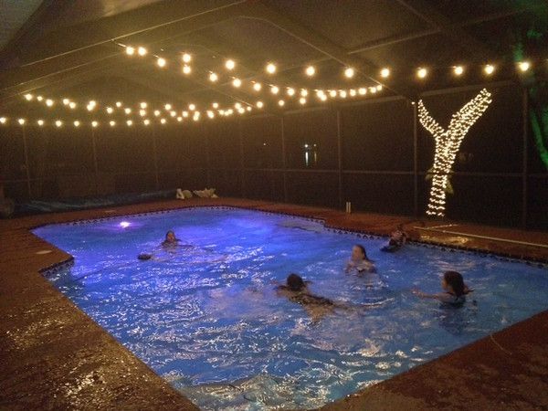 Underwater and Above-Water Pool Lighting Ideas